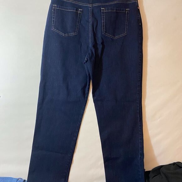 Gloria Vanderbilt Blue Jeans size 14 - Picture 5 of 5